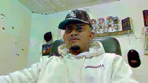 Snapshot of _jordanxxiii chatting on February 2, 5:15 pm jordan online show from February 2, 5:15 pm