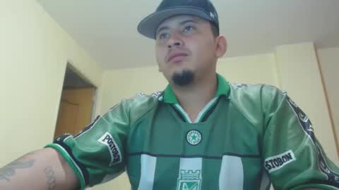 Snapshot of _jordanxxiii chatting on December 13, 1:33 pm jordan online show from December 13, 1:33 pm