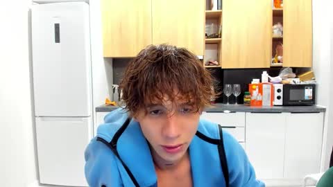 Snapshot of _kurt chatting on September 22, 4:39 pm Kurt online show from September 22, 4:39 pm