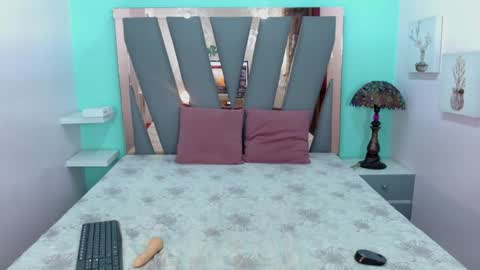  L E M M O N  online show from December 13, 7:32 pm