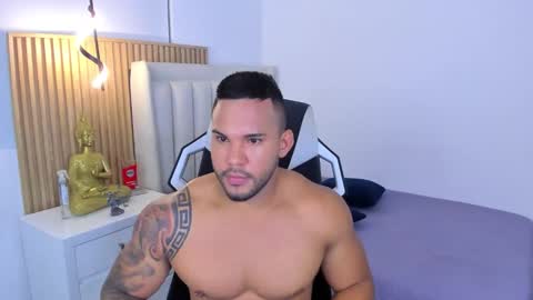 _matthew_santos_ online show from March 17, 12:47 am