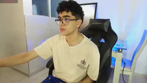 Nicolas online show from November 11, 3:11 am