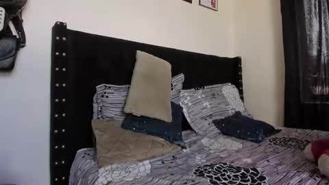 Kevin  online show from November 8, 6:22 pm