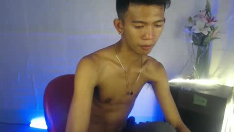 _rellvanxx online show from March 3, 7:12 pm