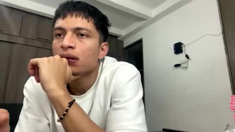 Juan Pablo-independent model online show from March 11, 5:36 am