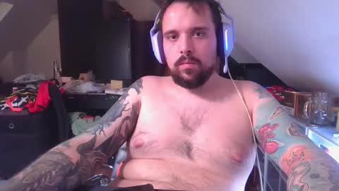 _smiley_bear27 online show from November 12, 8:53 am