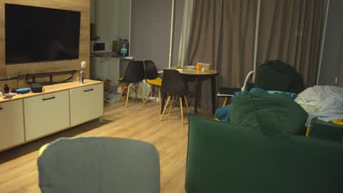 OLIVERERENMARCUSpvt is open online show from December 24, 3:05 am