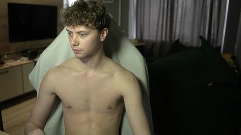 OLIVERERENMARCUSpvt is open online show from April 9, 11:05 am