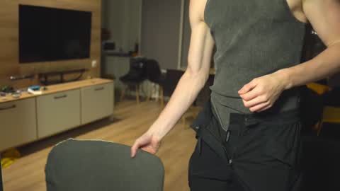 OLIVERERENMARCUSpvt is open online show from January 6, 1:08 pm