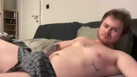 _stevie___ online show from February 3, 6:28 pm