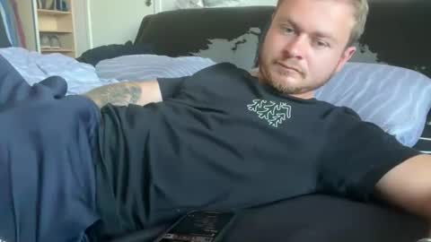 _stevie___ online show from September 28, 11:19 am