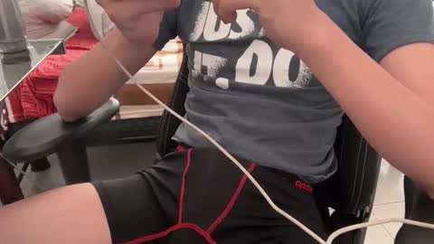 _takemyheart_ online show from February 8, 4:00 pm