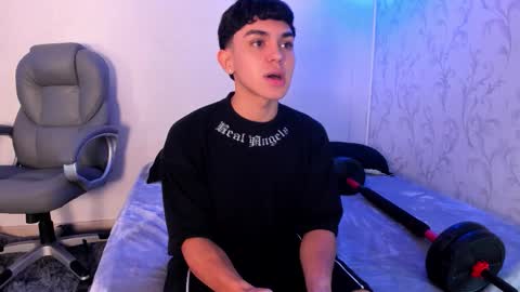 _taylorblack online show from December 21, 12:02 pm