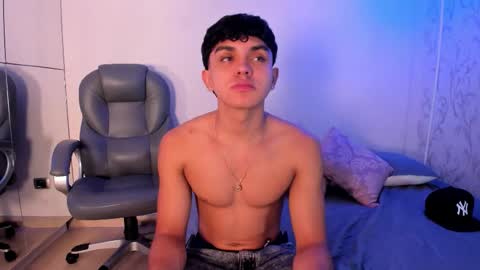 _taylorblack online show from February 12, 11:49 am