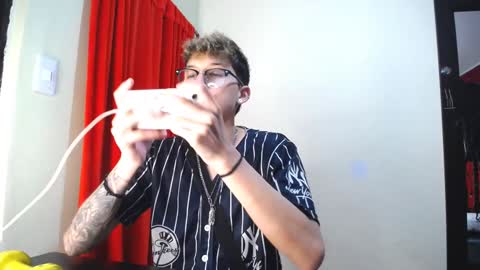 Snapshot of _thomas_hot_ chatting on January 30, 3:29 pm Thomas online show from January 30, 3:29 pm