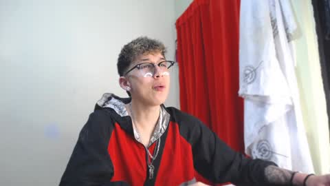 Snapshot of _thomas_hot_ chatting on January 9, 10:09 pm Thomas online show from January 9, 10:09 pm