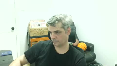 Zeus online show from December 18, 1:23 am