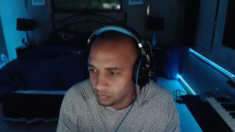 a4orce online show from March 19, 1:53 am