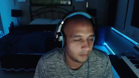 a4orce online show from March 28, 3:07 am