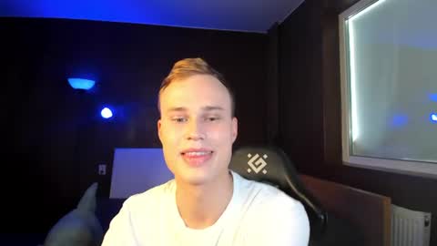Aaron online show from June 8, 1:56 pm
