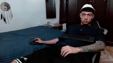 aarman online show from February 16, 9:02 pm