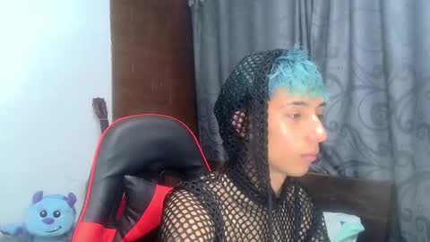 aaronevilxx online show from September 18, 5:09 am