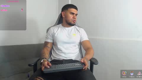 ig aaron hunter123 online show from September 14, 7:21 am