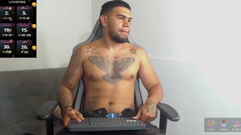 ig aaron hunter123 online show from October 1, 8:40 am