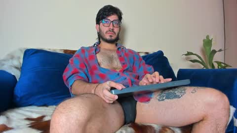 Snapshot of ackerman_eren_ chatting on January 19, 10:06 am R. online show from January 19, 10:06 am