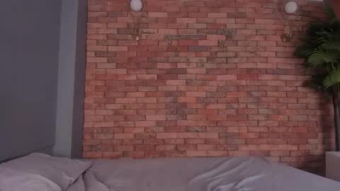 adam_piarse online show from December 3, 9:43 pm