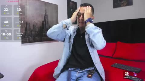 adam_walker_1 online show from April 15, 1:33 pm