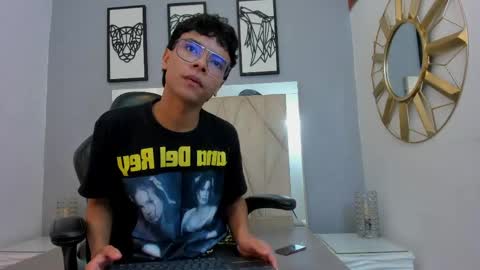 Adams Bobby online show from May 21, 11:15 am
