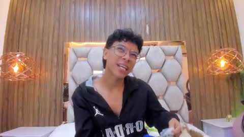 Adams Bobby online show from June 24, 11:13 am