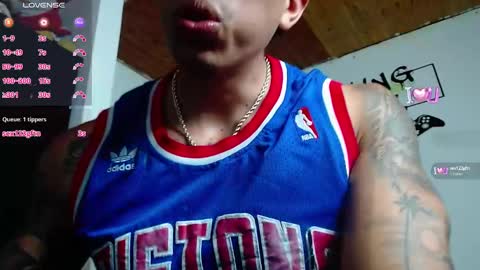 Snapshot of adan_hudson chatting on February 12, 11:30 pm Anderson online show from February 12, 11:30 pm