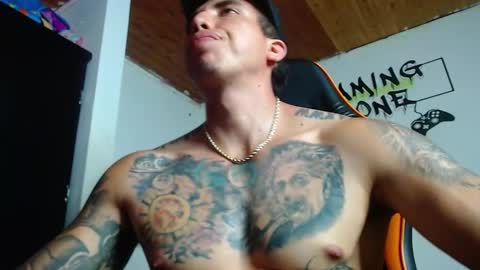 Snapshot of adan_hudson chatting on March 4, 4:52 pm Anderson online show from March 4, 4:52 pm