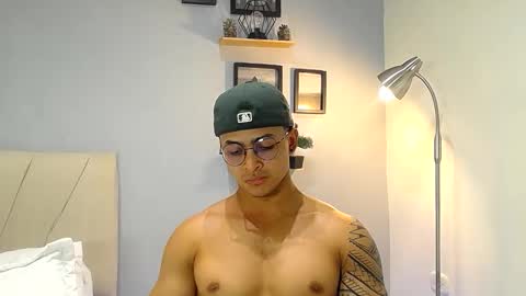 Adonis online show from November 26, 3:42 am