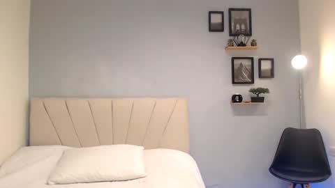 Adonis online show from September 17, 3:40 am