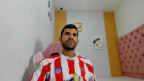 Snapshot of adri_sexboy229 chatting on October 25, 8:05 am adri_sexboy229 online show from October 25, 8:05 am