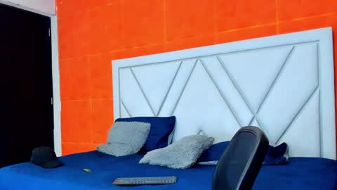   online show from October 13, 6:14 pm