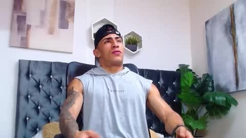   online show from October 1, 6:12 pm