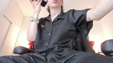 Adrian online show from November 30, 4:47 am