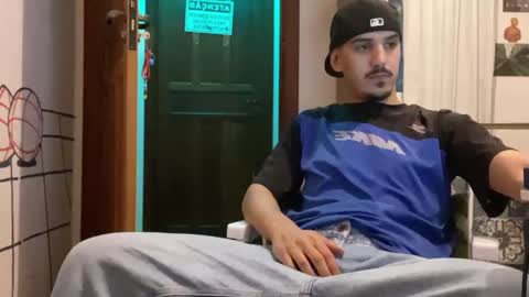 Snapshot of aelucius chatting on October 9, 2:38 am Luci online show from October 9, 2:38 am