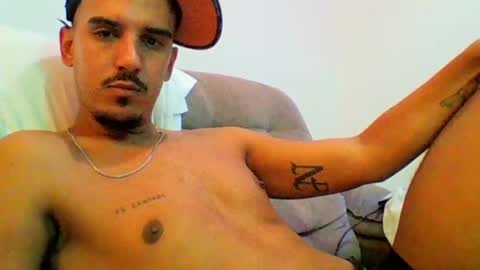 Snapshot of aelucius chatting on January 16, 6:03 am Luci online show from January 16, 6:03 am