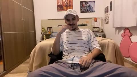 Snapshot of aelucius chatting on September 27, 3:15 am Luci online show from September 27, 3:15 am