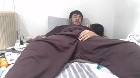 afroboy334698 online show from December 20, 6:42 am