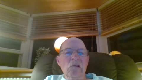 aguynrkfrd online show from July 7, 9:24 am