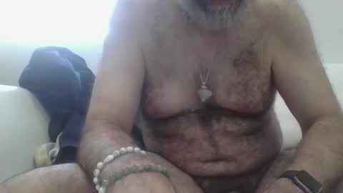 aharon54 online show from December 8, 3:45 pm