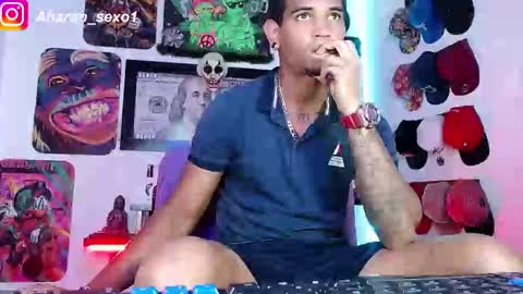 Snapshot of aharon_sexo1 chatting on January 3, 4:00 am Aharon  Zamora online show from January 3, 4:00 am