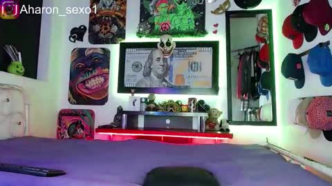 Snapshot of aharon_sexo1 chatting on March 4, 3:11 am Aharon  Zamora online show from March 4, 3:11 am