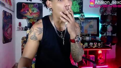 Snapshot of aharon_sexo1 chatting on October 24, 1:18 am Aharon  Zamora online show from October 24, 1:18 am